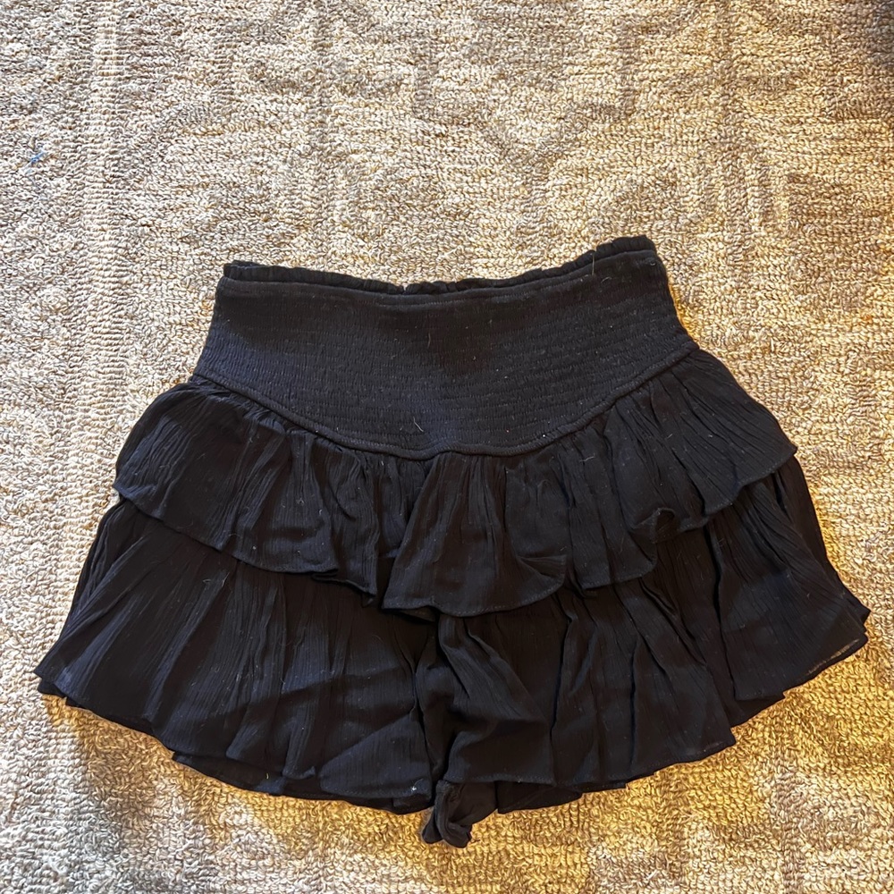 black mini ruffle skirt from rock n rags - size medium